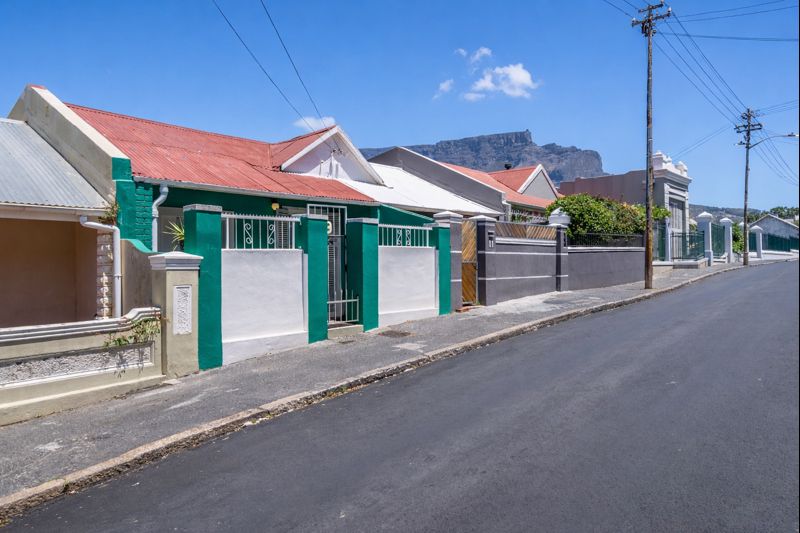2 Bedroom Property for Sale in Bo Kaap Western Cape